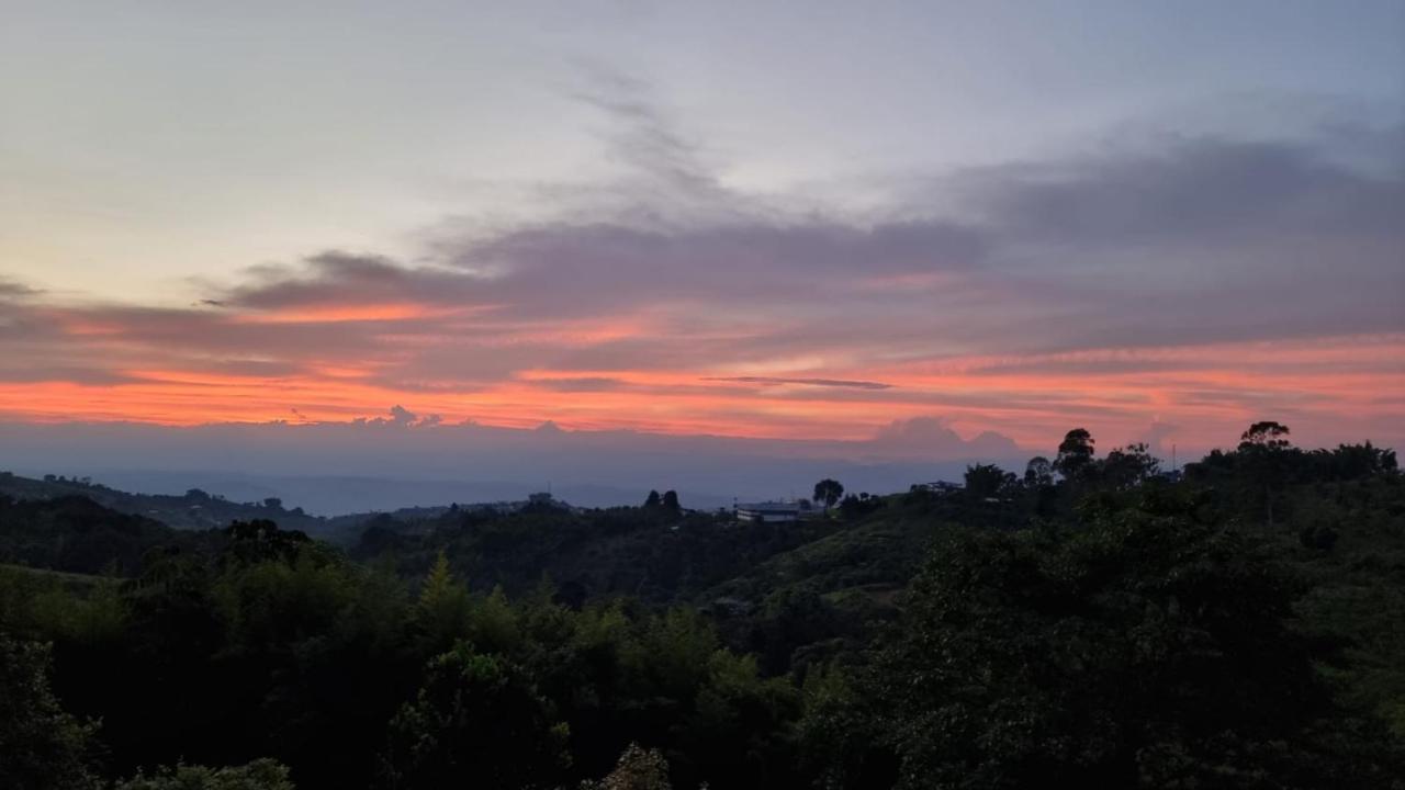 Finca Chalet La Tawa Sevilla  外观 照片